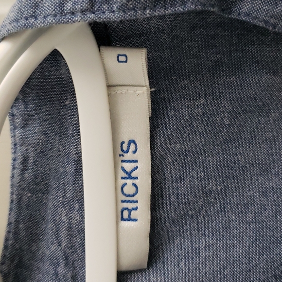 Ricki's women's blue chambray long button up. Sz 0 - Picture 3 of 5